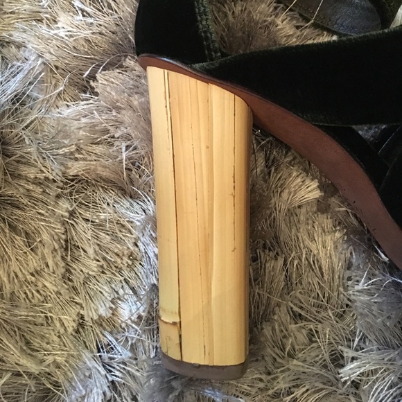 Tory Burch - Picture 3 of 7